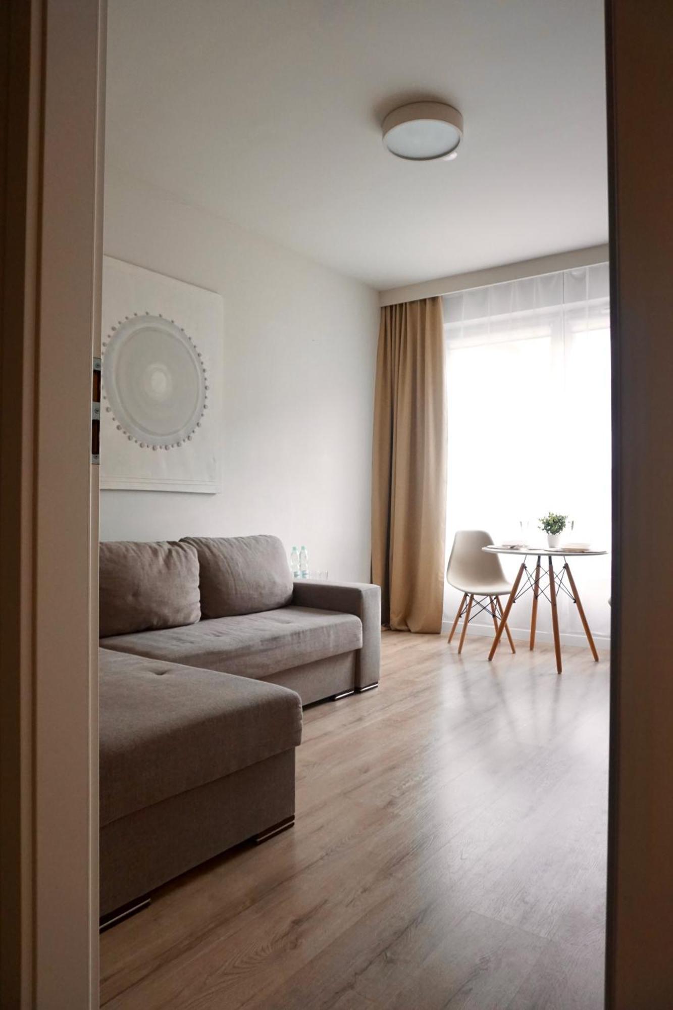 Komputerowa Apartments Airport And Business District Варшава Экстерьер фото